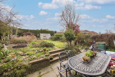 29 Combe End, Crowborough, TN6 1NJ