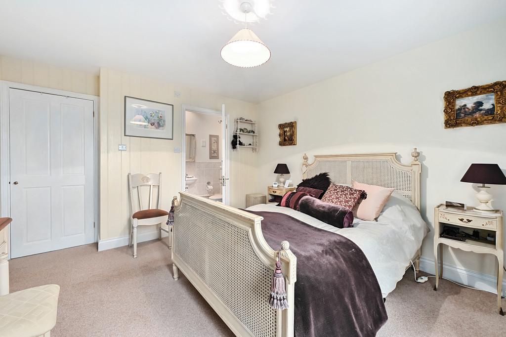 10 Jarretts Close TN31 (12)