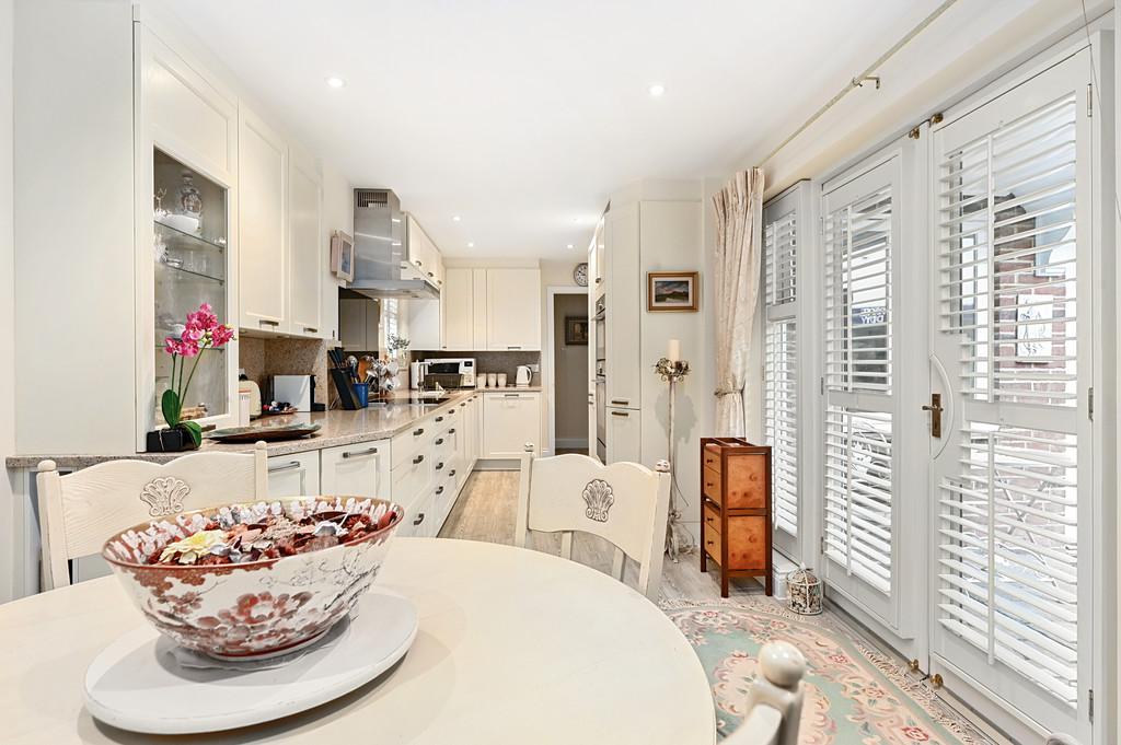 10 Jarretts Close TN31 (19)