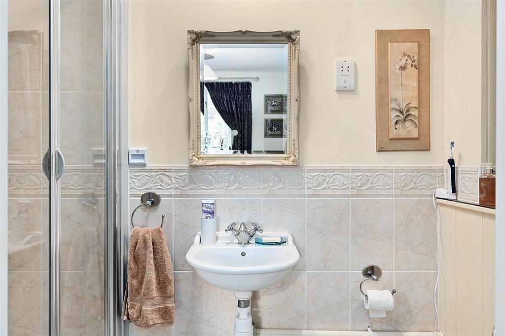 10 Jarretts Close TN31 (10)