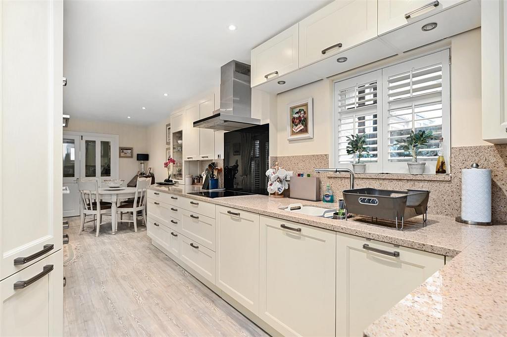 10 Jarretts Close TN31 (8)