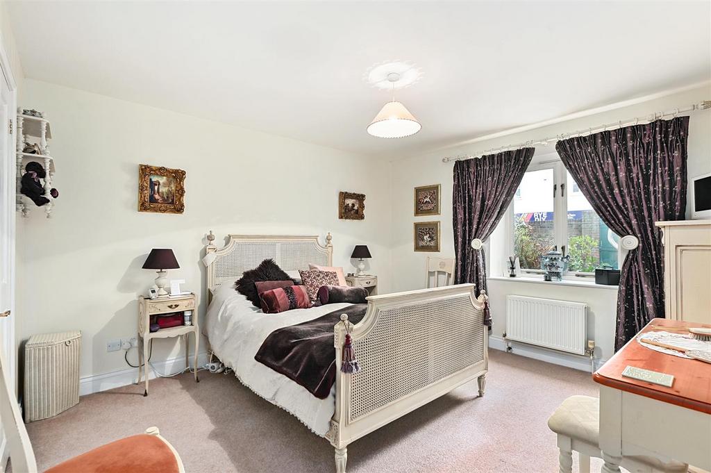 10 Jarretts Close TN31 (14)