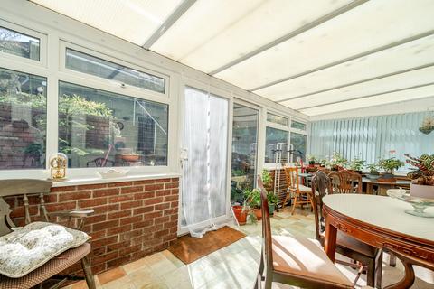 14 Burn River Rise, Torquay, TQ2 7RH