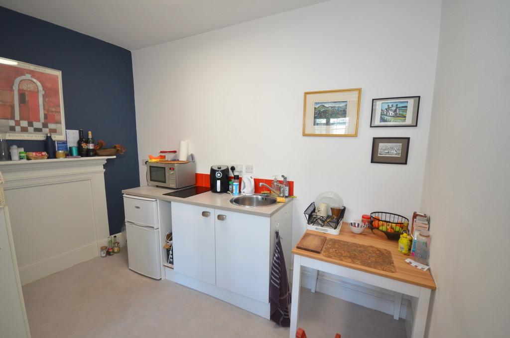 Kitchen off bed 5