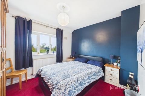 1 Pennycroft Road, Uttoxeter, ST14 7ER