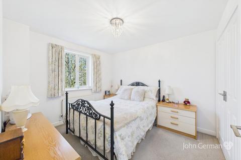47 Walnut Walk, Lichfield, WS13 8FA