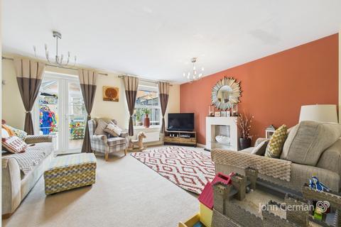 45 Drovers Close, Uttoxeter, ST14 7FH