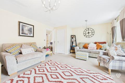 45 Drovers Close, Uttoxeter, ST14 7FH