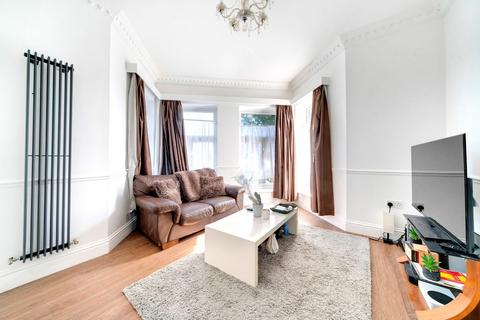 1 bedroom apartment for sale, Whipps Cross Road, London E11