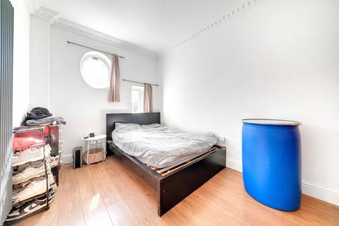 1 bedroom apartment for sale, Whipps Cross Road, London E11