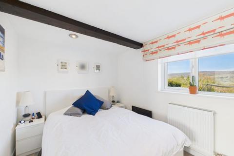 11 Eskdale Close, Sleights, Whitby, YO22 5EW