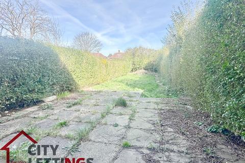 3 bedroom terraced house to rent, Dennis Avenue, Beeston
