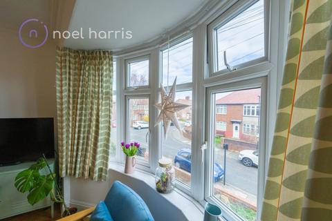 2 bedroom flat for sale, Guelder Road, High Heaton, NE7