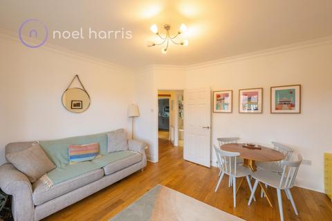2 bedroom flat for sale, Guelder Road, High Heaton, NE7