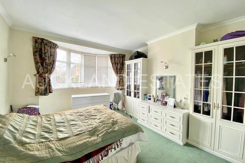 2 bedroom ground floor maisonette for sale, Aberdale Gardens, Potters Bar EN6