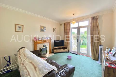 2 bedroom ground floor maisonette for sale, Aberdale Gardens, Potters Bar EN6