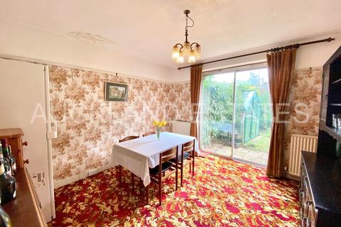 3 bedroom semi-detached house for sale, Oulton Crescent, Potters Bar EN6