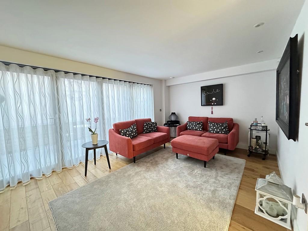 Lounge Area