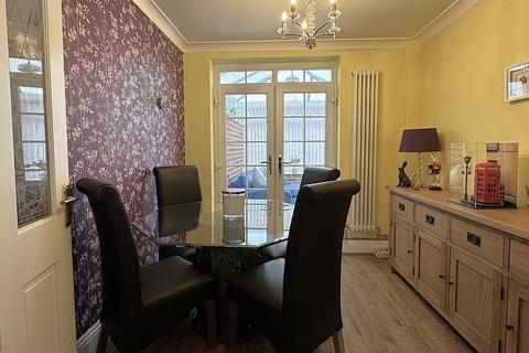 3 bedroom semi-detached house for sale, Abingdon Road, Melton Mowbray