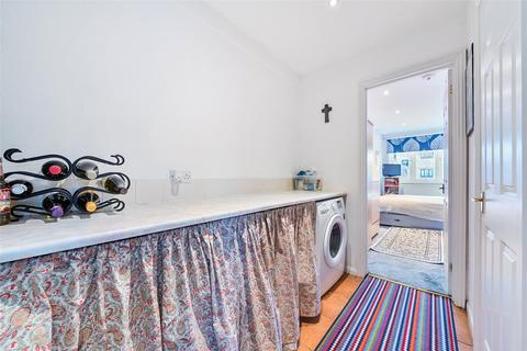 6 Cedars Avenue, Mitcham, CR4 1EA