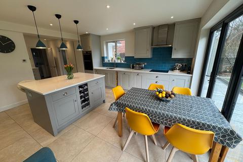 undefined, Highlands Road, Buckingham MK18
