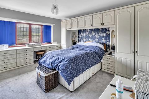 4 bedroom detached house for sale, Dale Avenue, Todmorden