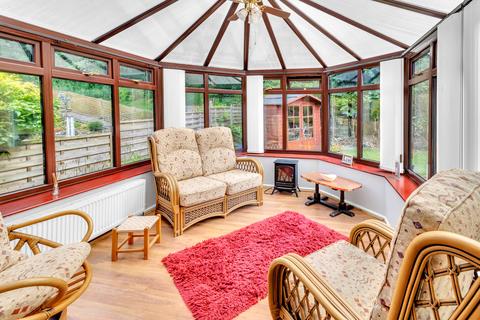 4 bedroom detached house for sale, Dale Avenue, Todmorden