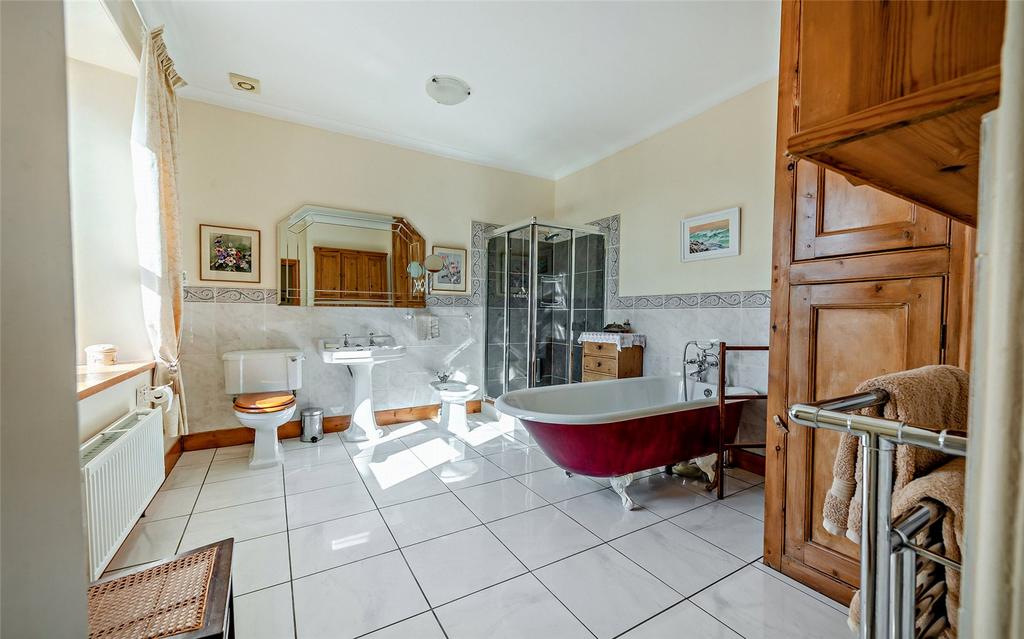 En Suite Bathroom
