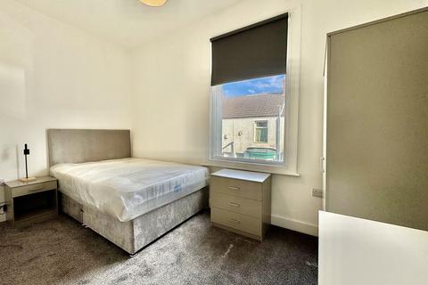 3 bedroom terraced house to rent, Meath Street, Middlesbrough TS1