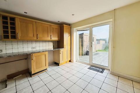 101 Heol Aneurin, Caerphilly, CF83 2PD