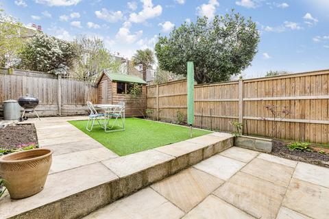 2 bedroom flat to rent, Dagnan Road, Clapham South, London