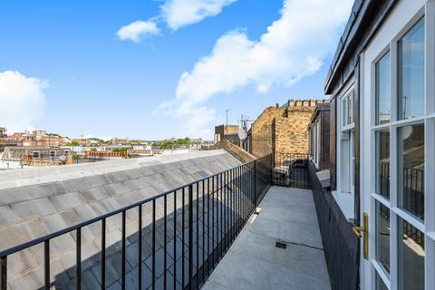 4 bedroom flat for sale, Pembridge Gardens, Notting Hill, London