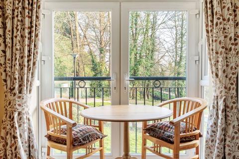 1 bedroom retirement property for sale, Castle Fields, The Slade, Tonbridge, TN9 1HS