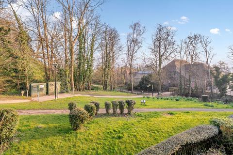 1 bedroom flat for sale, The Slade, Tonbridge, TN9