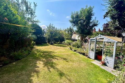 4 bedroom link detached house for sale, Castlecroft Road, Castlecroft, Wolverhampton WV3