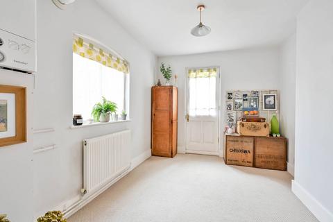 2 bedroom flat for sale, Yew Tree House, Cranleigh, GU6