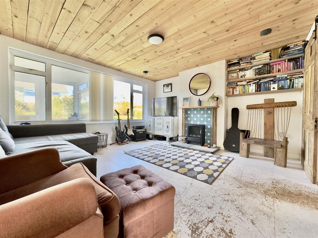 Living Room.jpeg