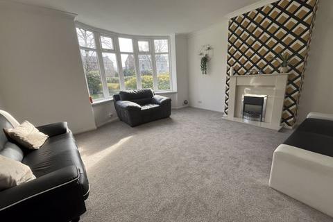 3 bedroom semi-detached house to rent, Marton Road, Middlesbrough, TS4