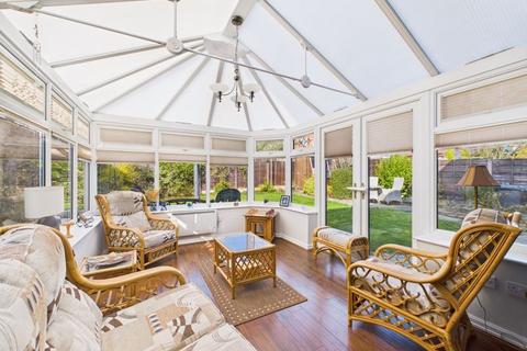 25 Challum Drive, Chadderton, Oldham, OL9 0LY