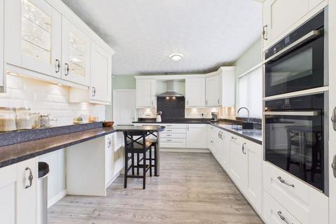 25 Challum Drive, Chadderton, Oldham, OL9 0LY