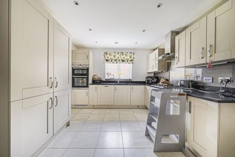 5 bedroom detached house for sale, Roberts Close, Marden
