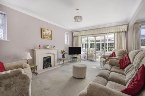 3 bedroom detached bungalow for sale, Allen Road, Bookham