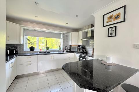 2 bedroom apartment for sale, Eastmoor Close, Foley Road East, Sutton Coldfield, B74 3JS