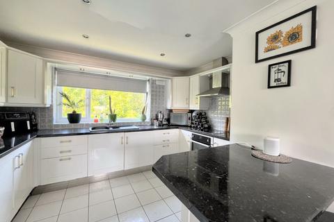 2 bedroom apartment for sale, Eastmoor Close, Foley Road East, Sutton Coldfield, B74 3JS