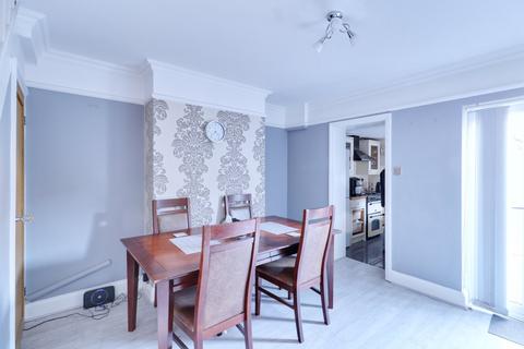 2 bedroom semi-detached house for sale, Cowper Road, Rainham RM13