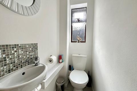 54 Greenglades, Northampton, NN4 9YW
