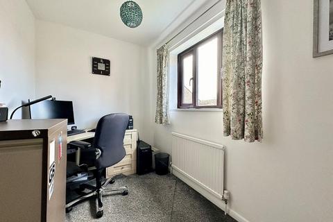 54 Greenglades, Northampton, NN4 9YW