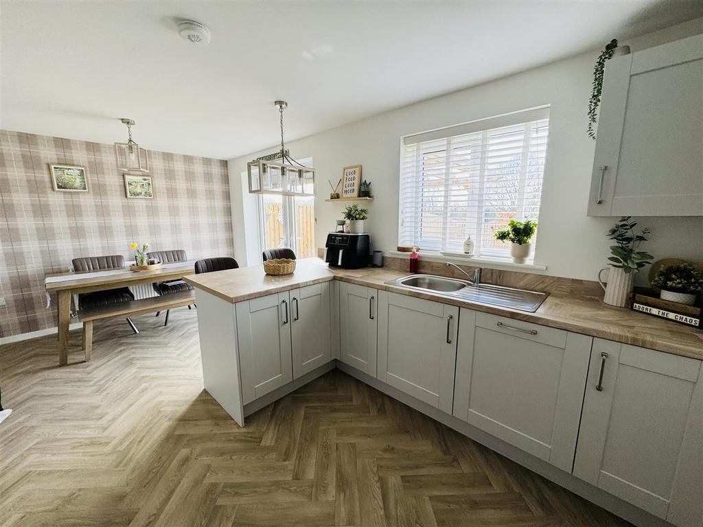 Kitchen Diner