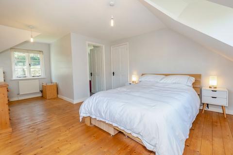 4 bedroom semi-detached house for sale, Ewhurst Road, Peaslake