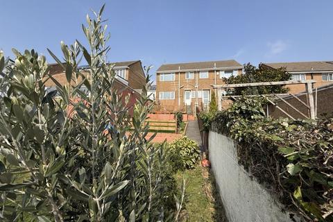 11 Castleton Close, Plymouth, PL3 5AE